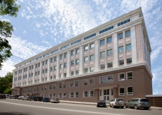 Административно-торговый центр "Галерея"